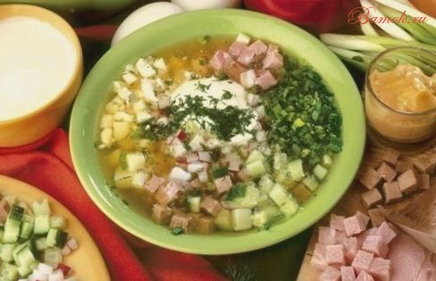 Мясная окрошка со свежим огурцом Мясная окрошка со свежим огурцом