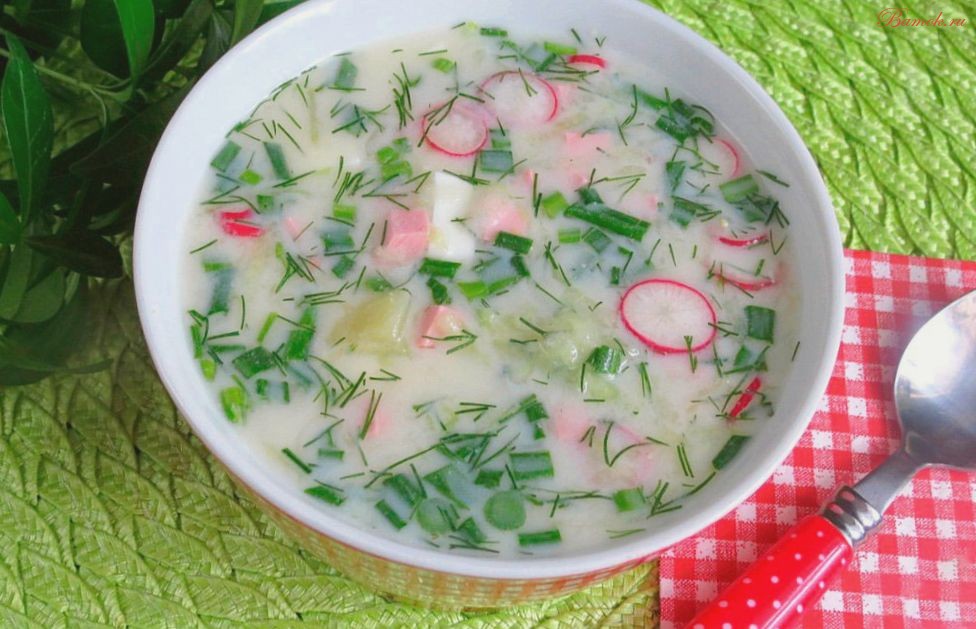 Окрошка на минеральной воде с кефиром