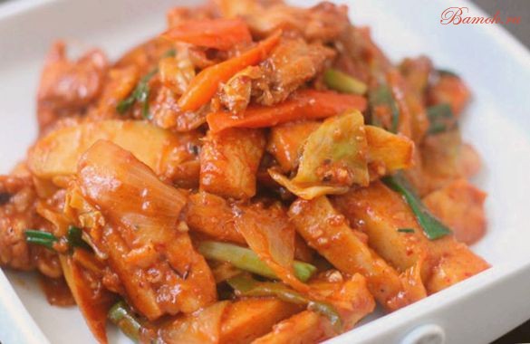 Острая курица «Хе» с болгарским перцем