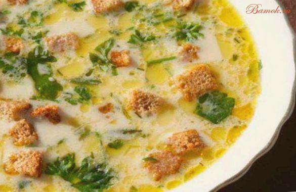 Суп из сыра стилтон с пармезаном и гренками