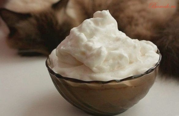 Десерт спортсмена из взбитых белков