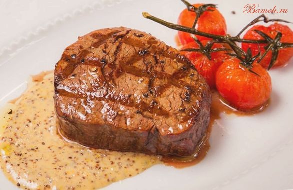 Говяжьи стейки с горчичным соусом