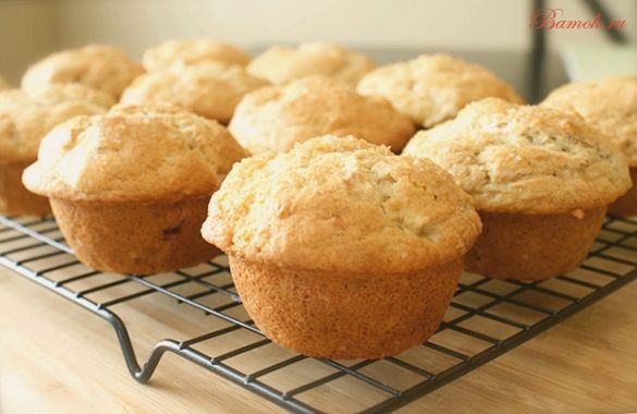 Маффины на кефире с бананово-яблочной начинкой Маффины на кефире с бананово-яблочной начинкой