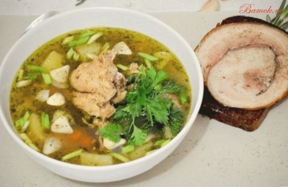 Простой гречневый суп с курицей для детей