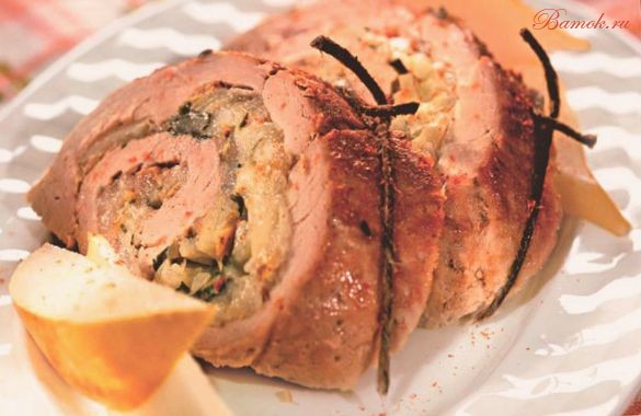Рулеты из свинины с сыром и грушей Рулеты из свинины с сыром и грушей