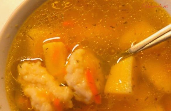 Суп с рисом и клецками из мяса