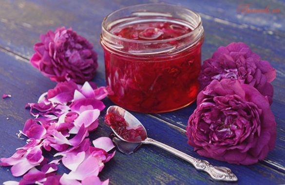 Варенье с лимоном из лепестков розы