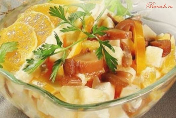Салат с апельсинами, сыром и шампиньонами Салат с апельсинами, сыром и шампиньонами