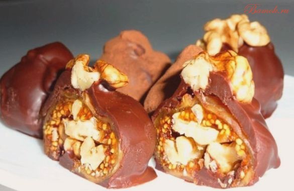 Шоколадные конфеты из инжира с грецкими орехами