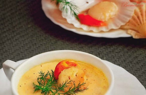 Уха с морскими гребешками