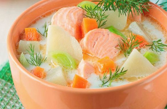 Уха со сливками из красной рыбы