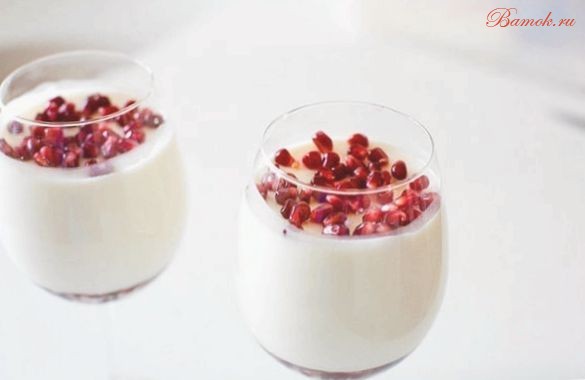Желе из сметаны с гранатом Желе из сметаны с гранатом