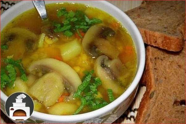 (гороховый, копченой, курицей, идеальное, блюдо) Гороховый суп с копченой курицей — идеальное блюдо для сытного обеда или ужина