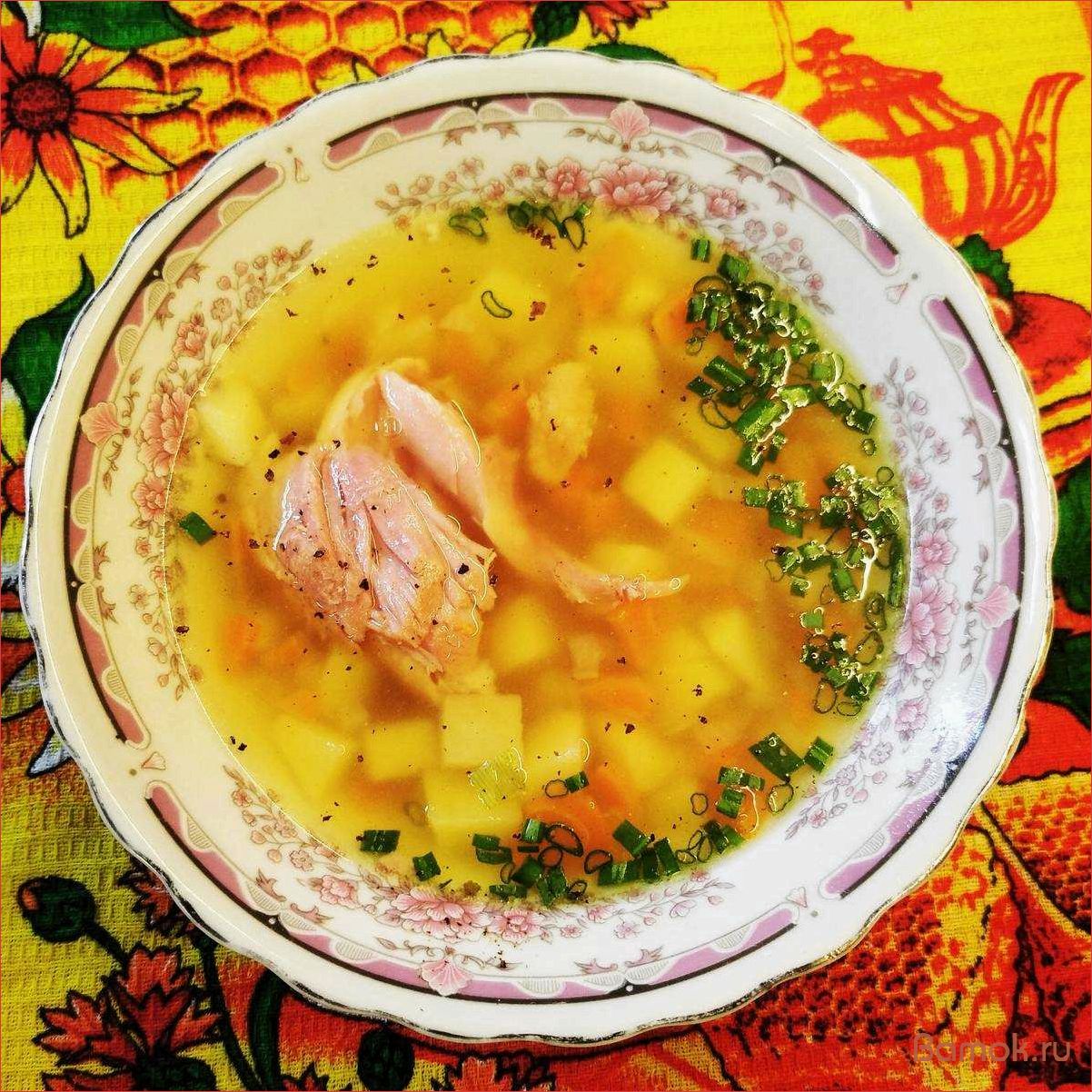 (гороховый, копченой, курицей, идеальное, блюдо) Гороховый суп с копченой курицей — идеальное блюдо для сытного обеда или ужина