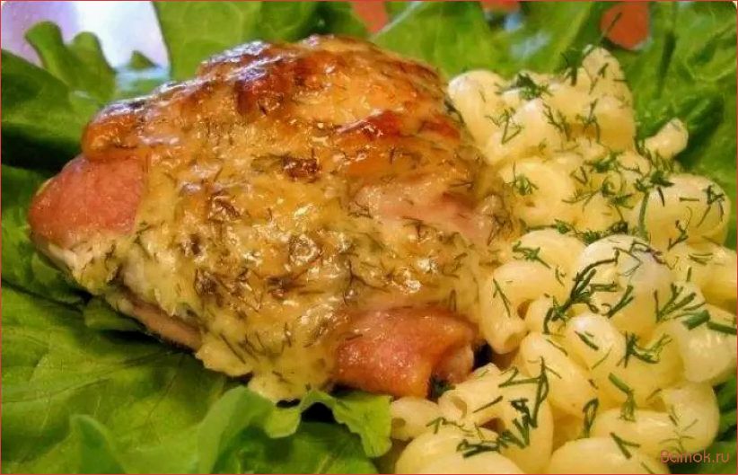 Как приготовить нежные куриные бедра в духовке с аппетитным сыром