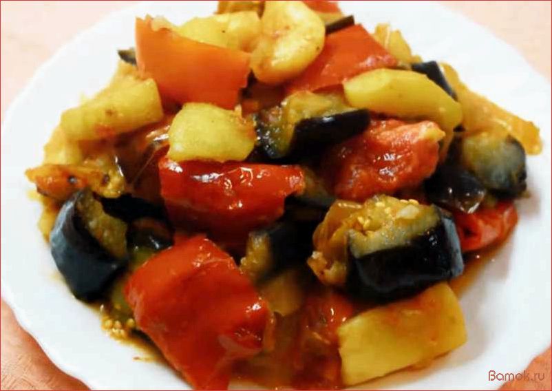 (вкусное, полезное, овощное, рагу, ароматными) Вкусное и полезное овощное рагу с ароматными баклажанами и сочными кабачками — рецепт для здорового питания
