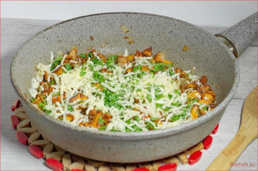 Рецепт приготовления вкуснейших макарон с лисичками и нежной сметаной