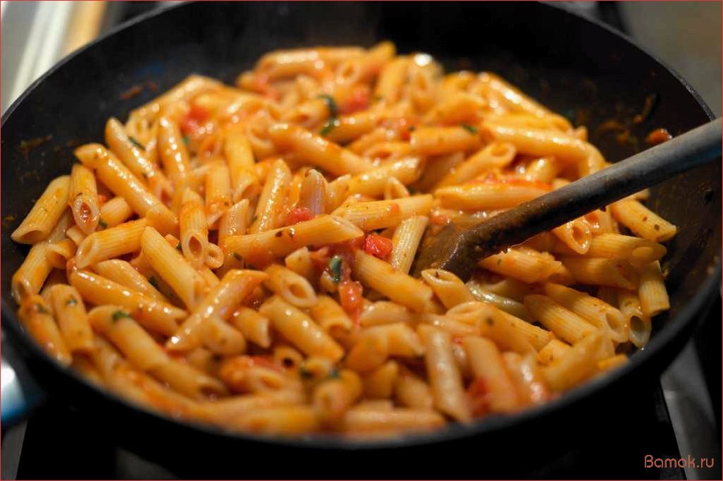 Как приготовить вкусные и сочные макароны, тушеные в сковороде — простой и быстрый рецепт