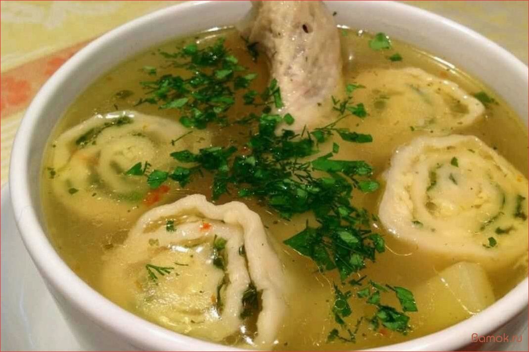 Суп с сырными рулетиками — изысканное блюдо, которое согреет вас в холодные дни